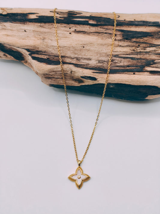 Collier Etoile Blanc